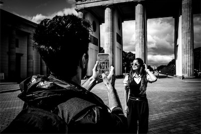 Visitors at the Brandenburg Gate